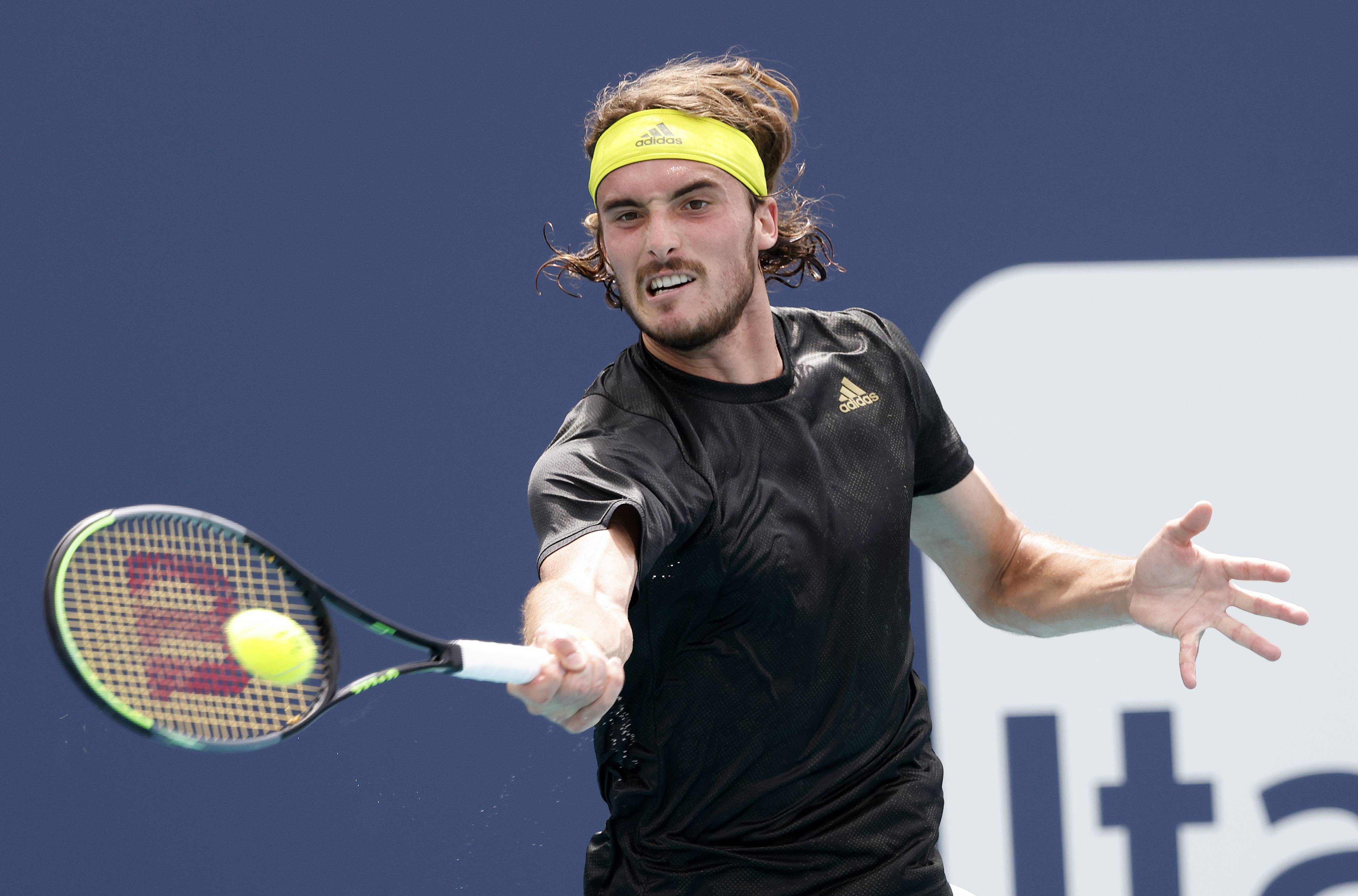 世界网球队强势意大利网球队，西西帕斯三分雨点燃全场