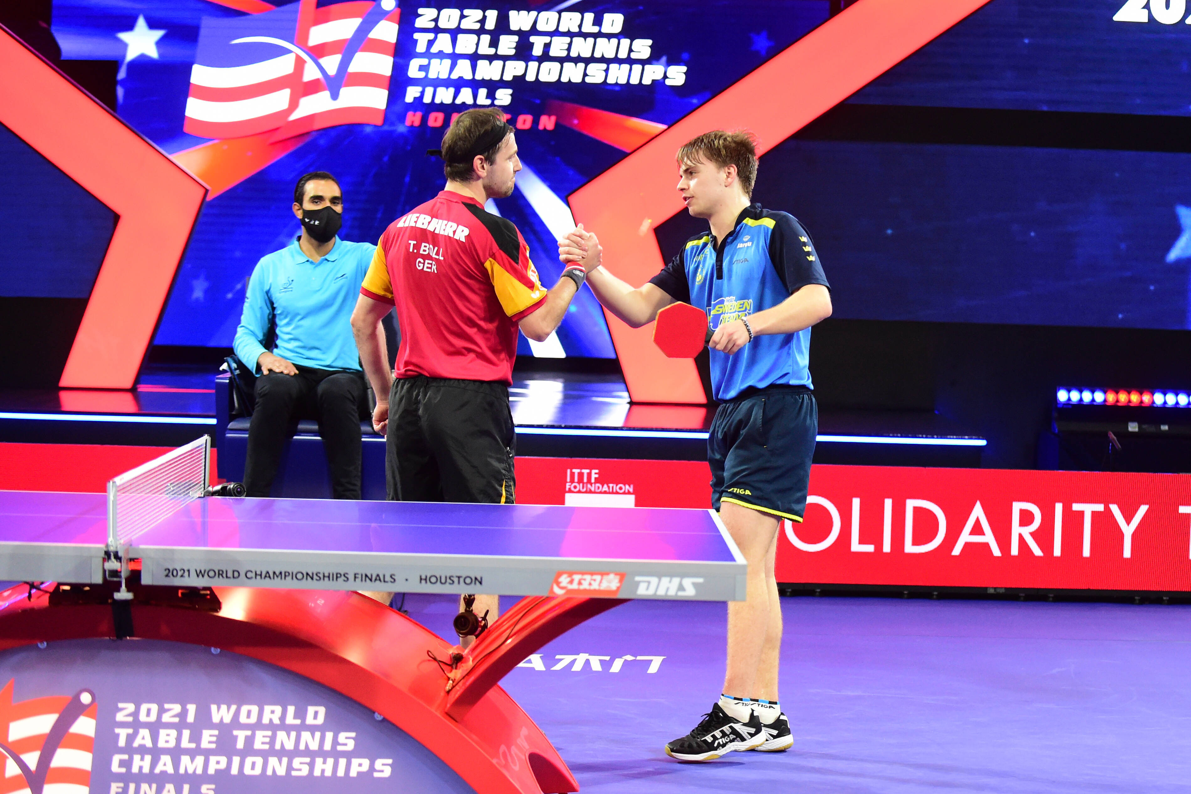 波兰乒乓球队血洗法国乒乓球队，波尔完成帽子戏法的简单介绍