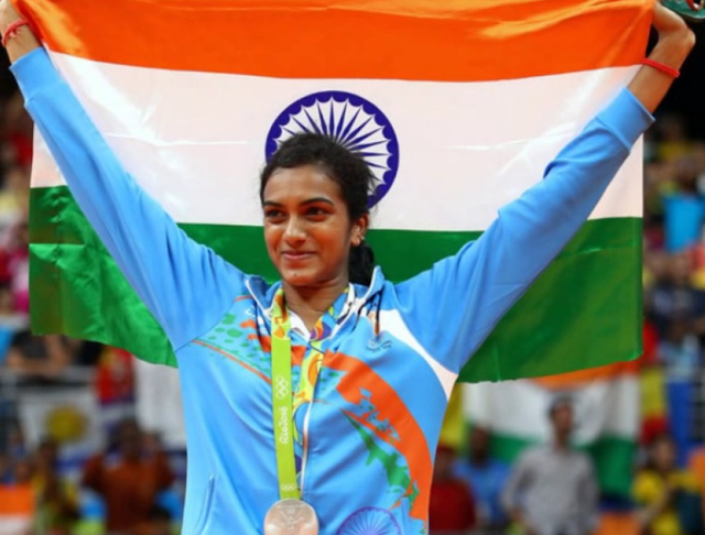 日本羽毛球队血洗丹麦羽毛球队，辛杜惊艳世界