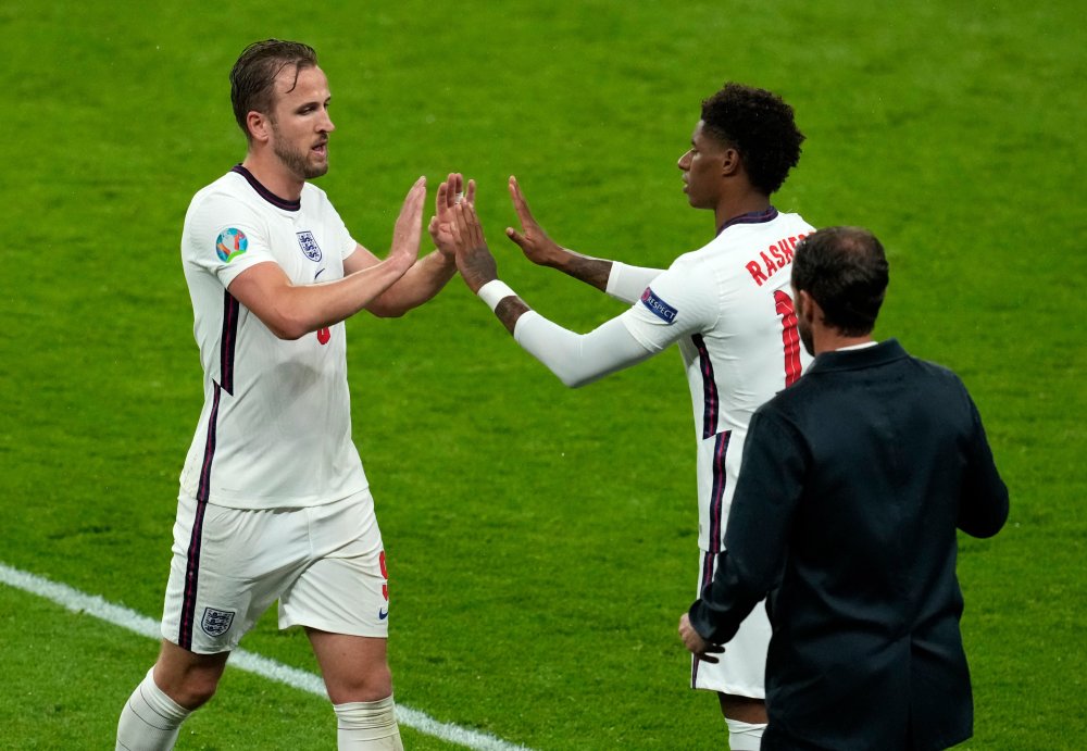 包含英格兰羽毛球队鏖战法国羽毛球队，马琳高光表现的词条