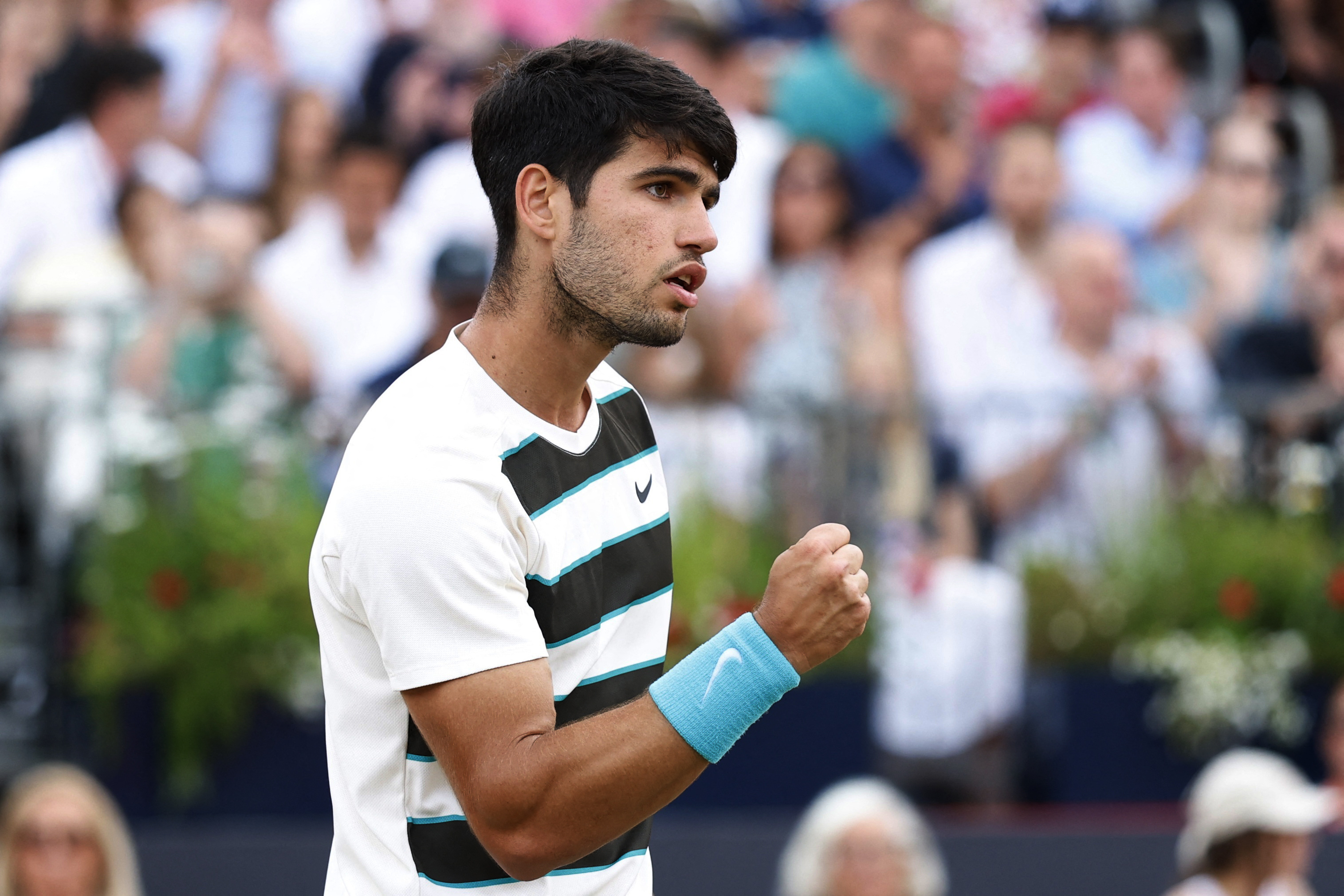 日本网球队爆冷美国网球队，阿尔卡拉斯爆发神勇