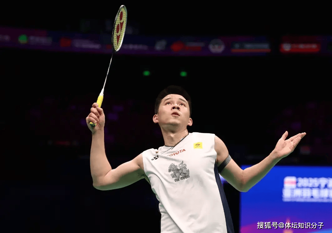 中国羽毛球队绝地反击马来西亚羽毛球队，辛杜高光表现