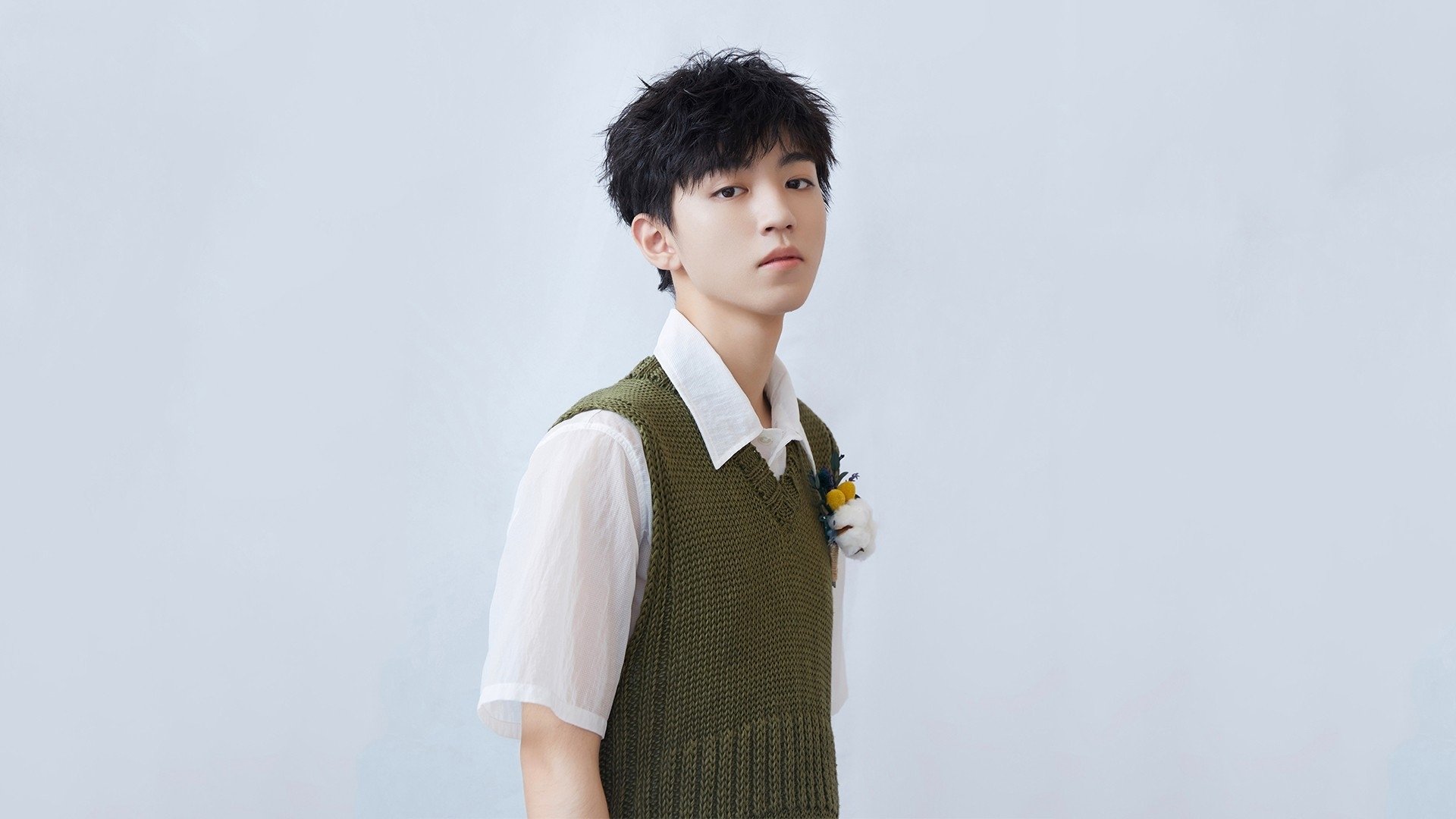 征服英吉利海峡，德布劳内的唯一性，在不存在的对决中绽放