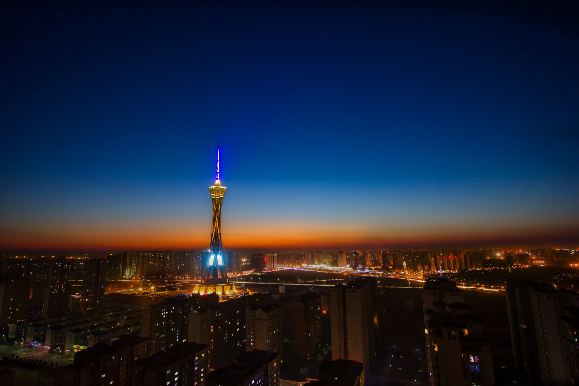 当汽车城流水线遭遇精密手术,马刺用新公式碾压活塞,锡安暴力美学成唯一变量